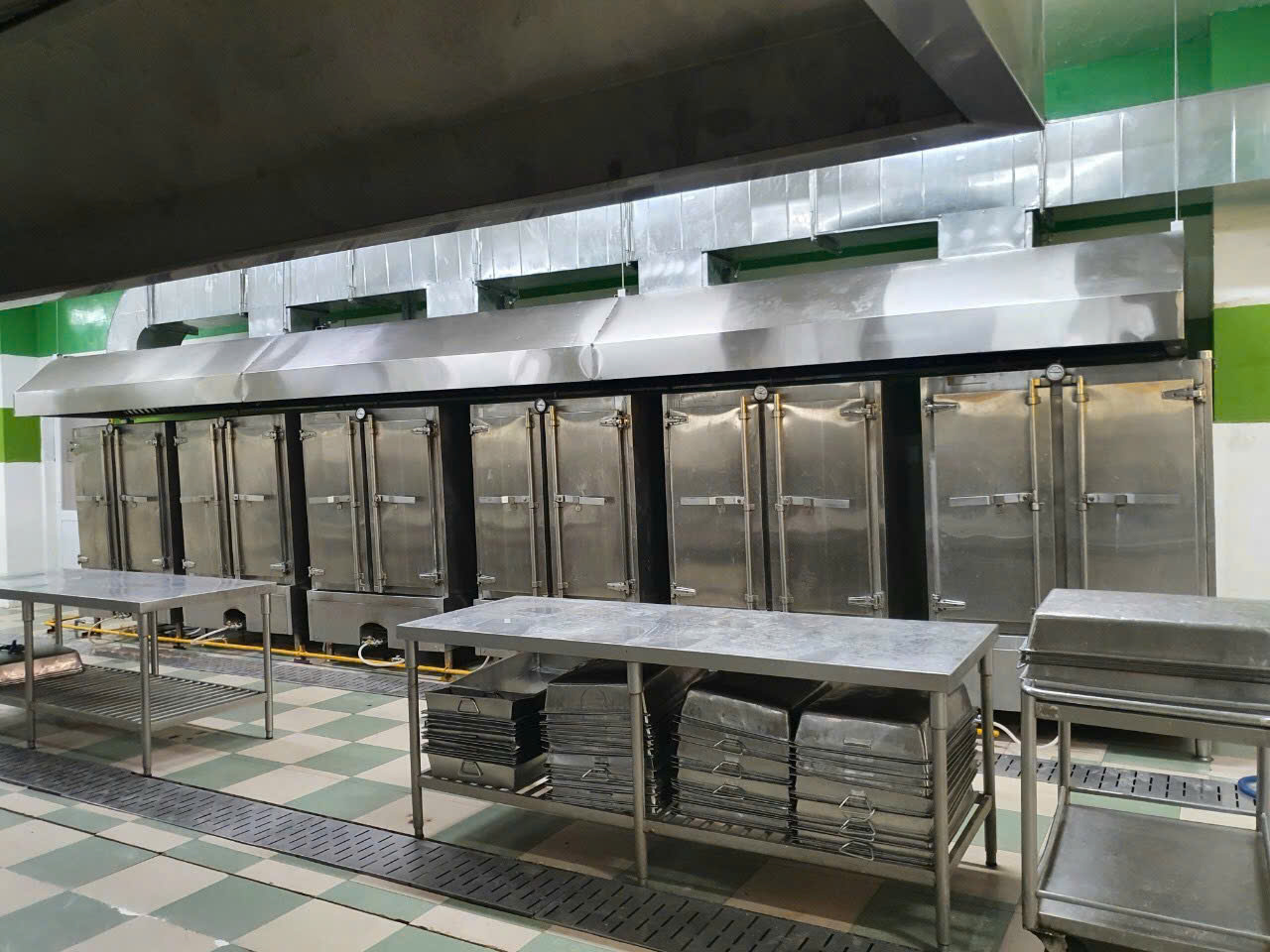 Bếp căn tin nhà máy suất ăn công nghiệp inox 304 Thành Vinh thi công